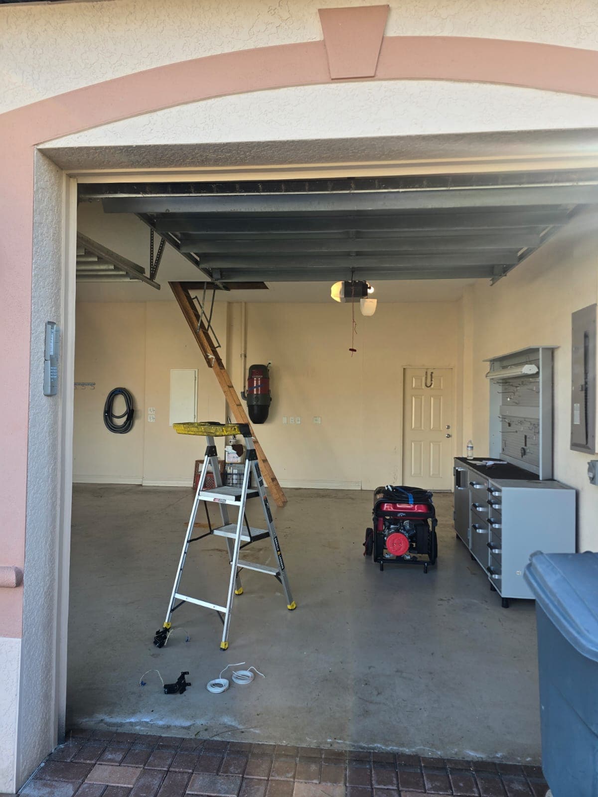 Garage door work in Winter Garden, FL - photo 3
