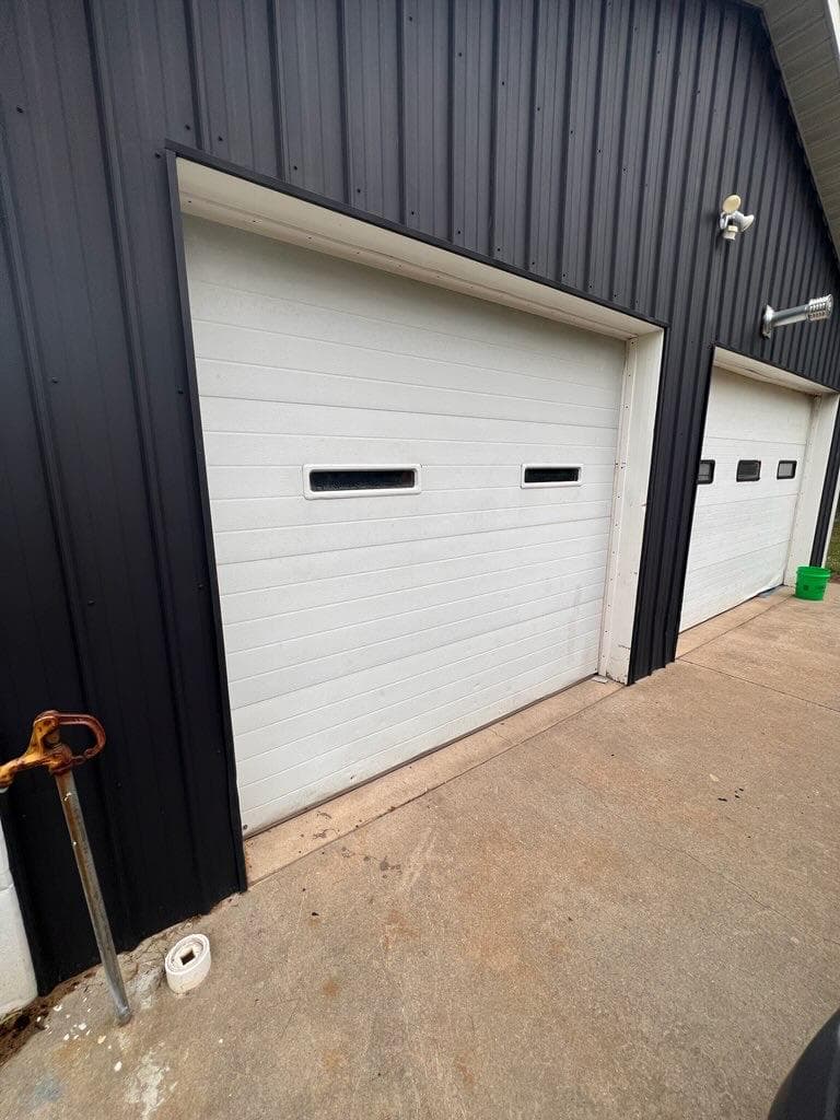 Garage door service in Cape Coral, FL